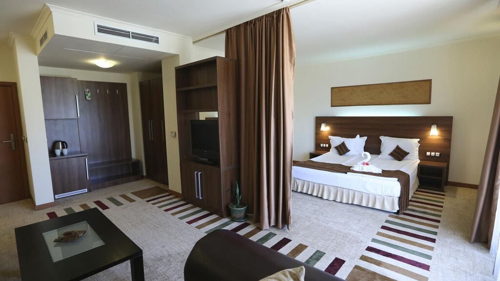 Laguna Beach Resort & Spa