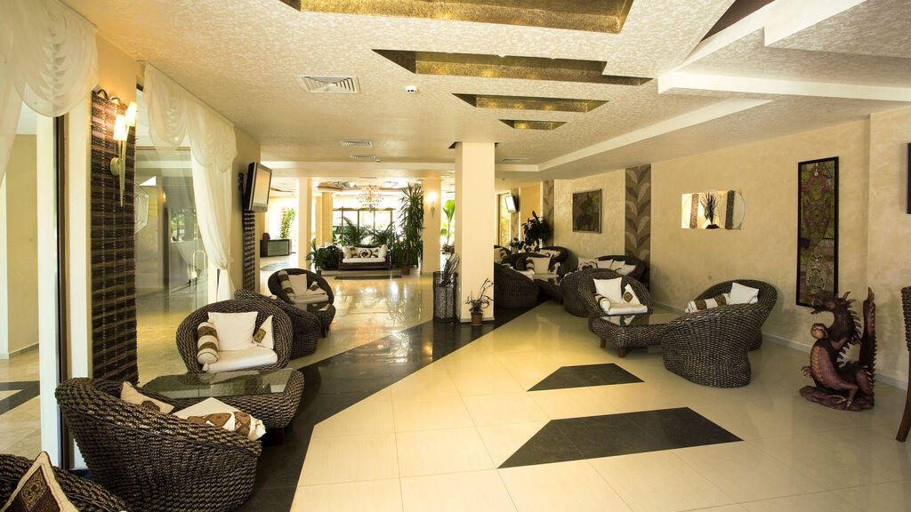 Laguna Beach Resort & Spa