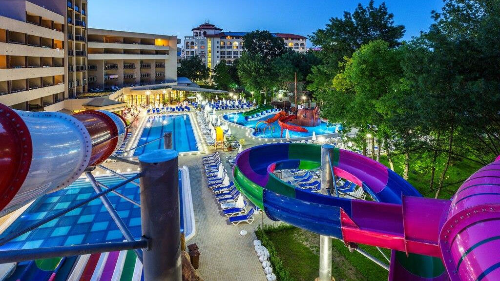 Laguna Park And Aqua Club
