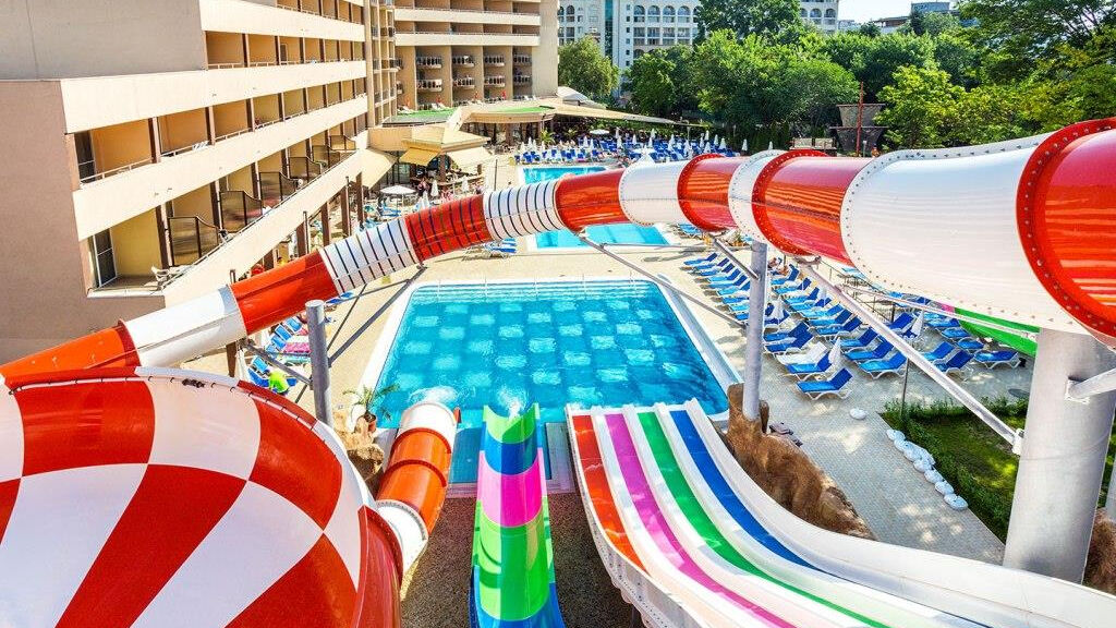 Laguna Park And Aqua Club