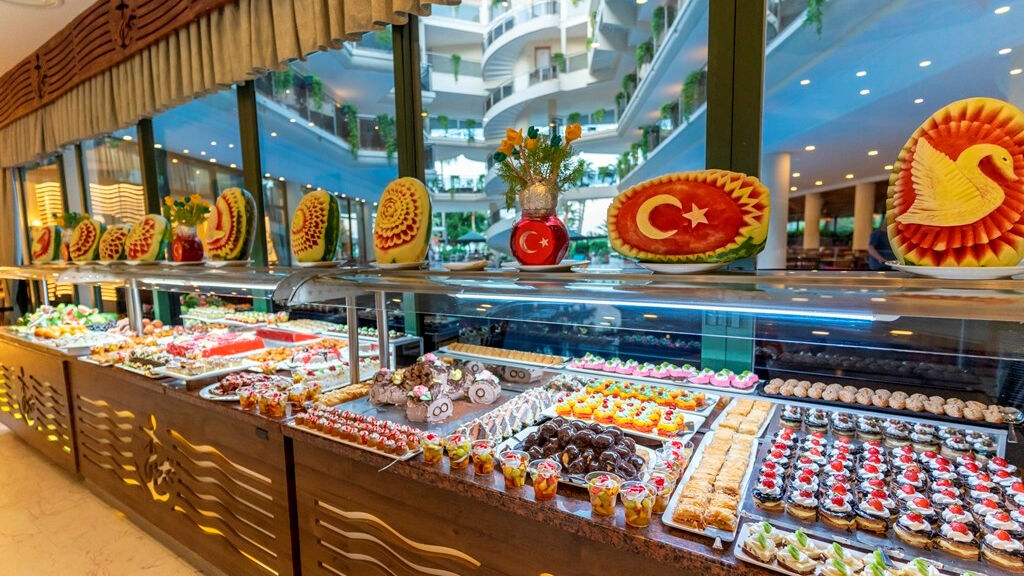 L'Ancora Beach Hotel