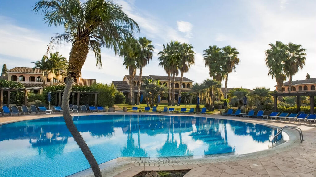 Lantana Resort