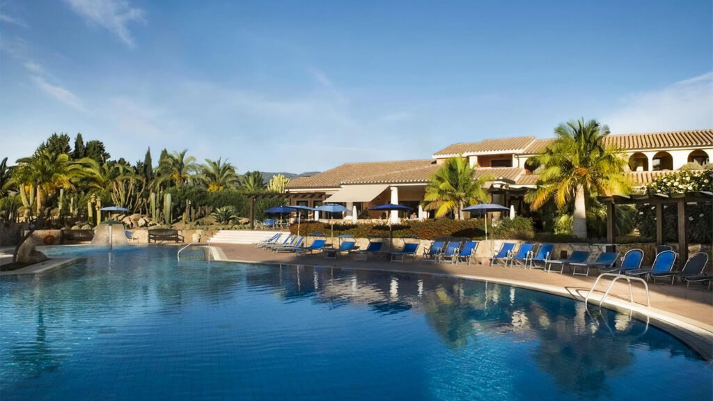 Lantana Resort