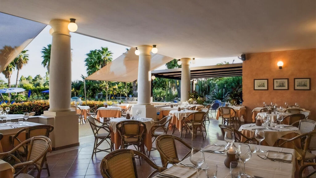 Lantana Resort