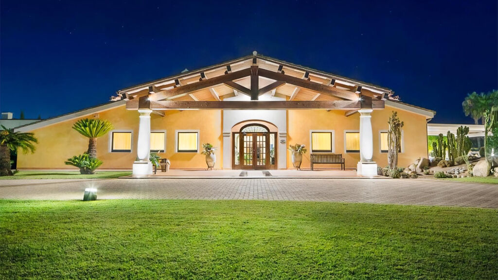 Lantana Resort