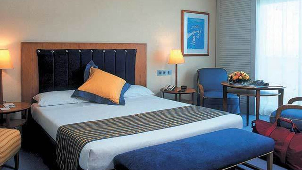 Le Meridien Hotel