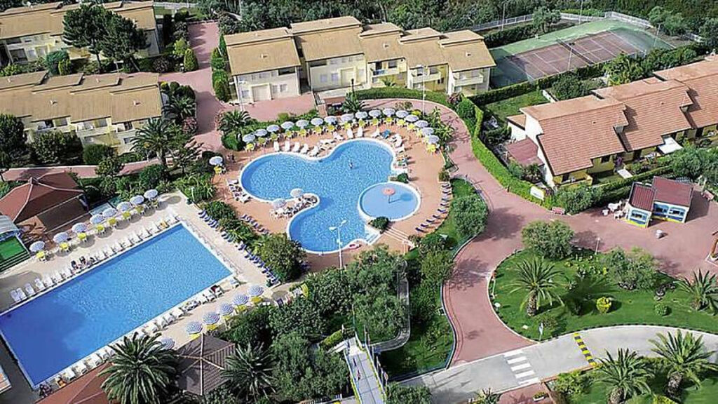 Le Pace Residence
