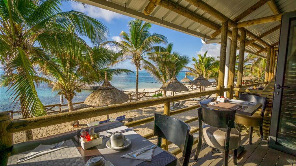 Le Peninsula Bay Beach Resort & Spa