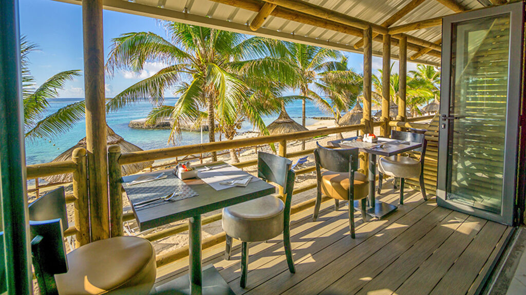 Le Peninsula Bay Beach Resort