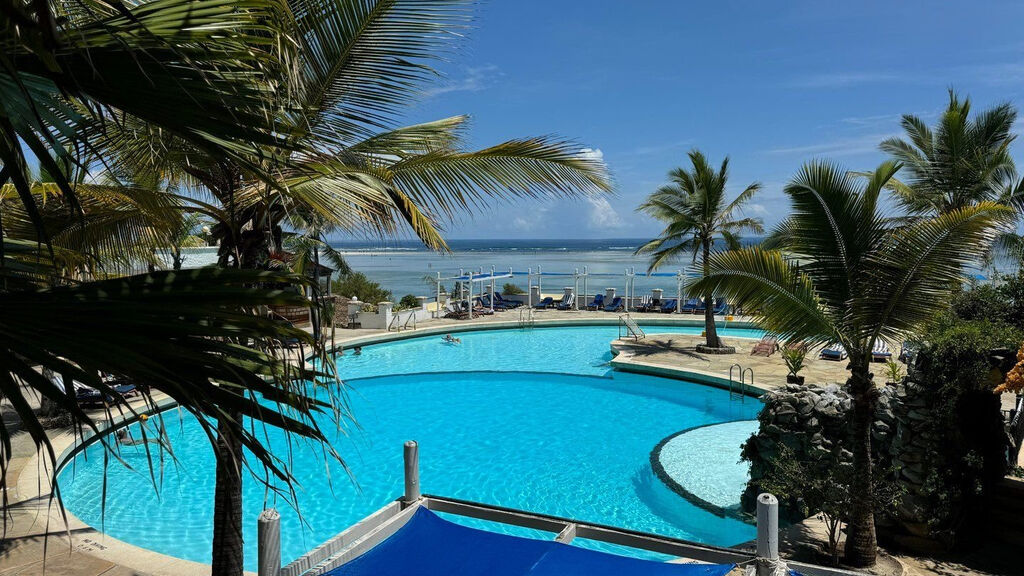 Leopard Beach Resort & Spa