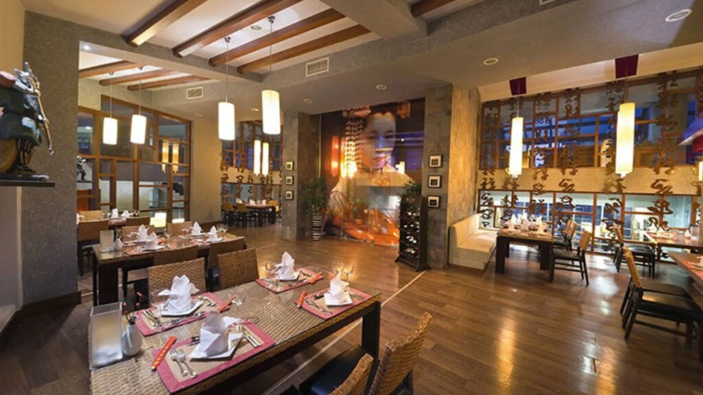 Limak Lara De Luxe Hotel & Resort