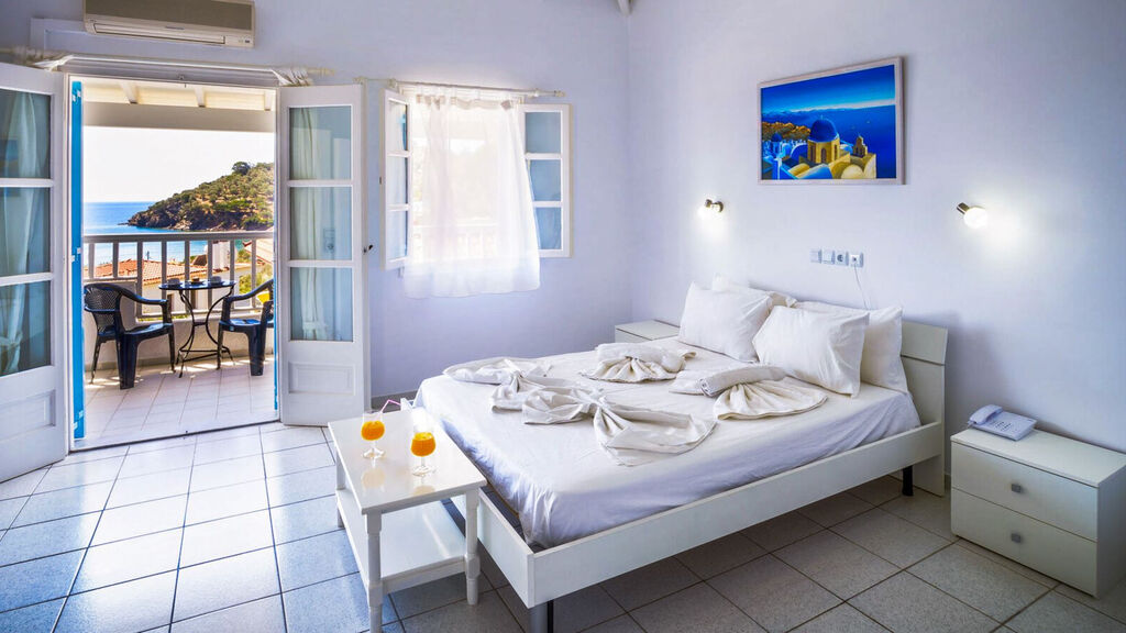 Limnionas Bay Village