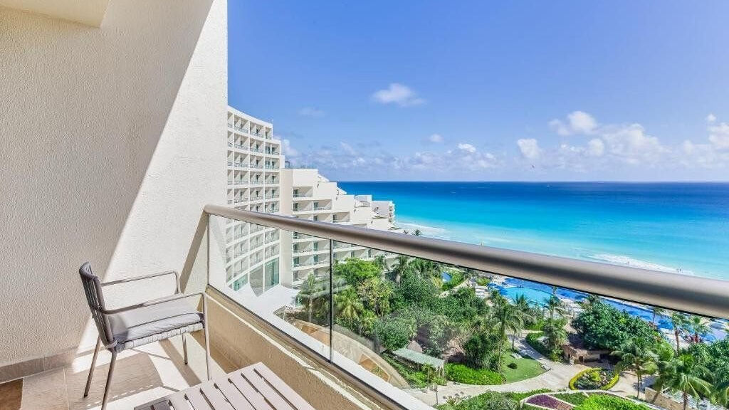 Live Aqua Beach Resort Cancun