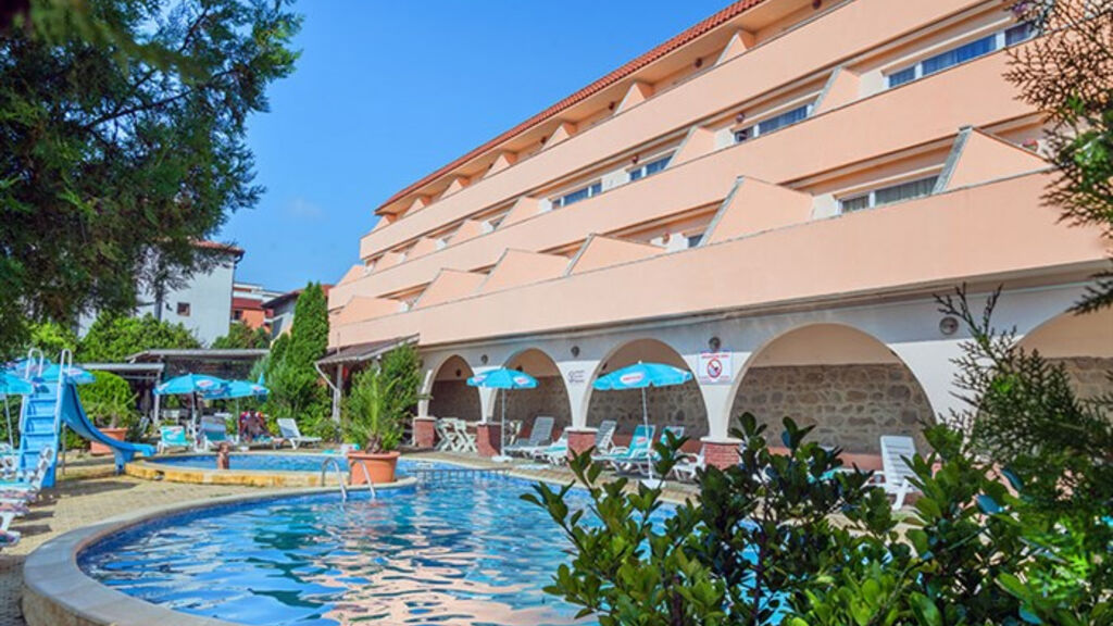 Lozenec Resort