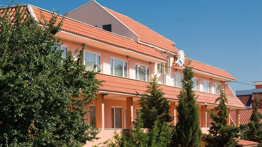 Lozenec Resort