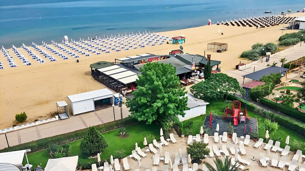 Sentido Neptun Beach