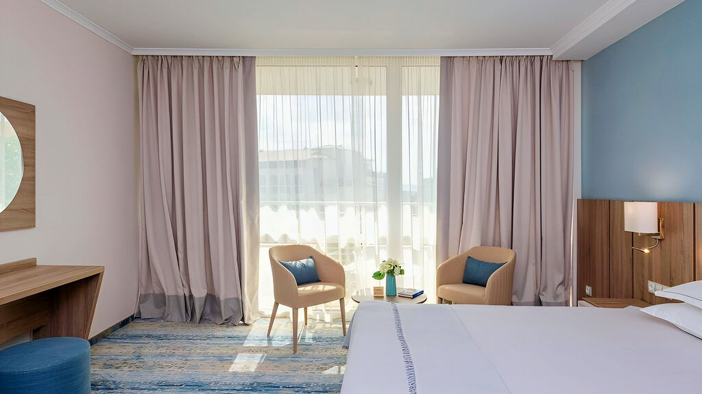 Sentido Neptun Beach