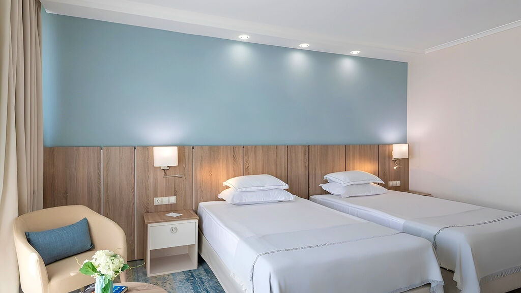 Sentido Neptun Beach