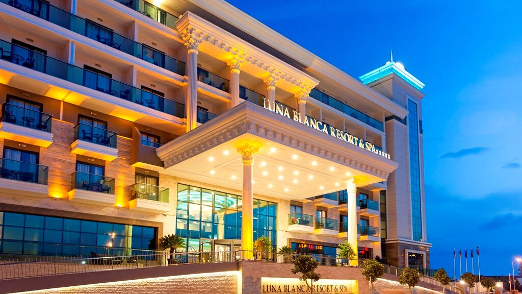 Luna Blanca Resort & Spa