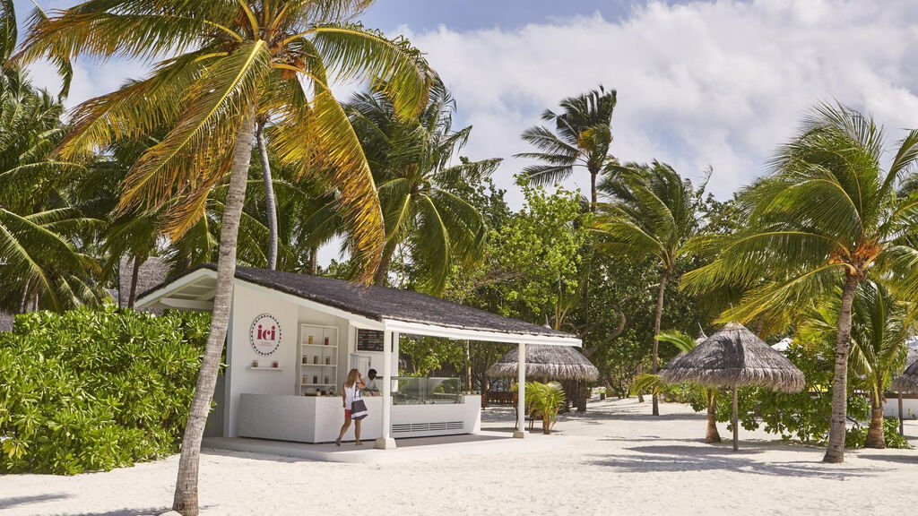 Lux* South Ari Atoll Resort & Villas