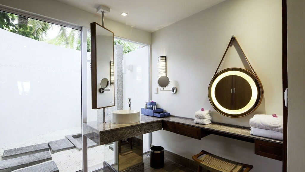 Machchafushi Island Resort & Spa Maldives, The Centara Collection