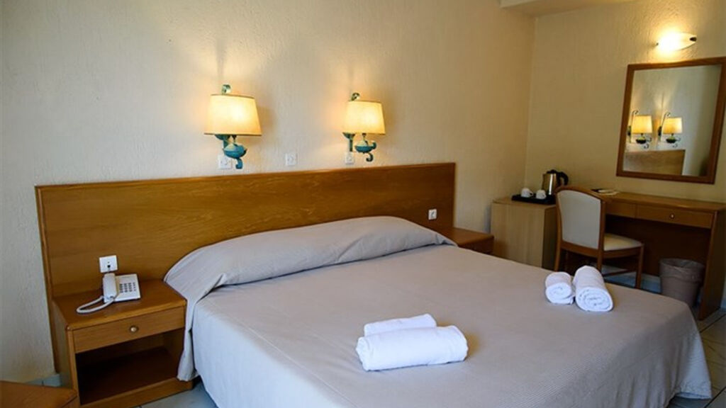 Malia Bay Beach Hotel & Bungalows