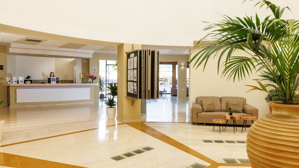 Malia Bay Beach Hotel & Bungalows