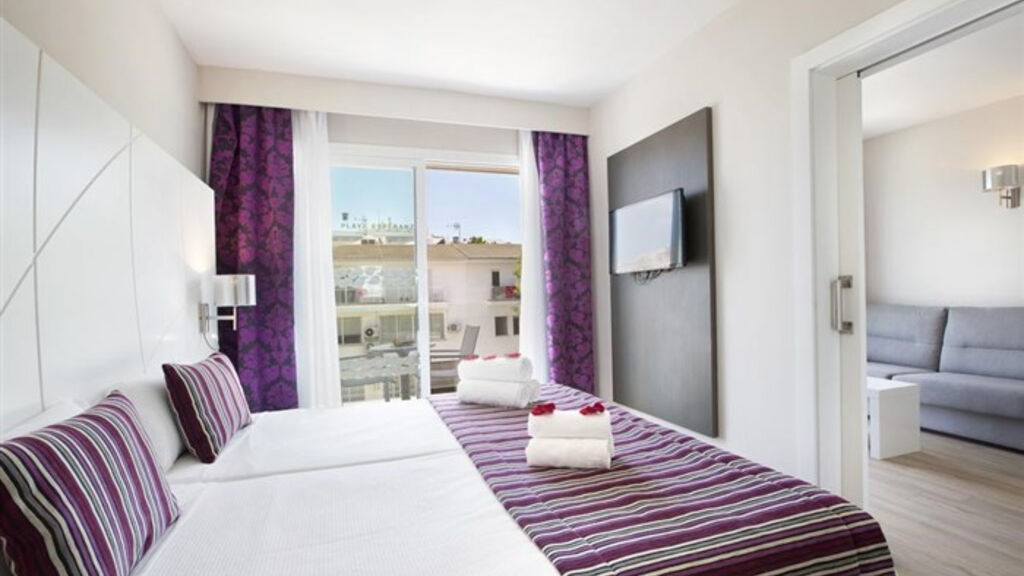 Mar Hotels Playa De Muro Suites