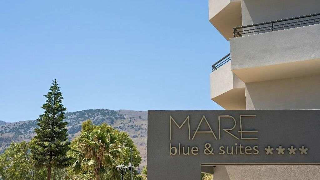 Mare Blue & Suites