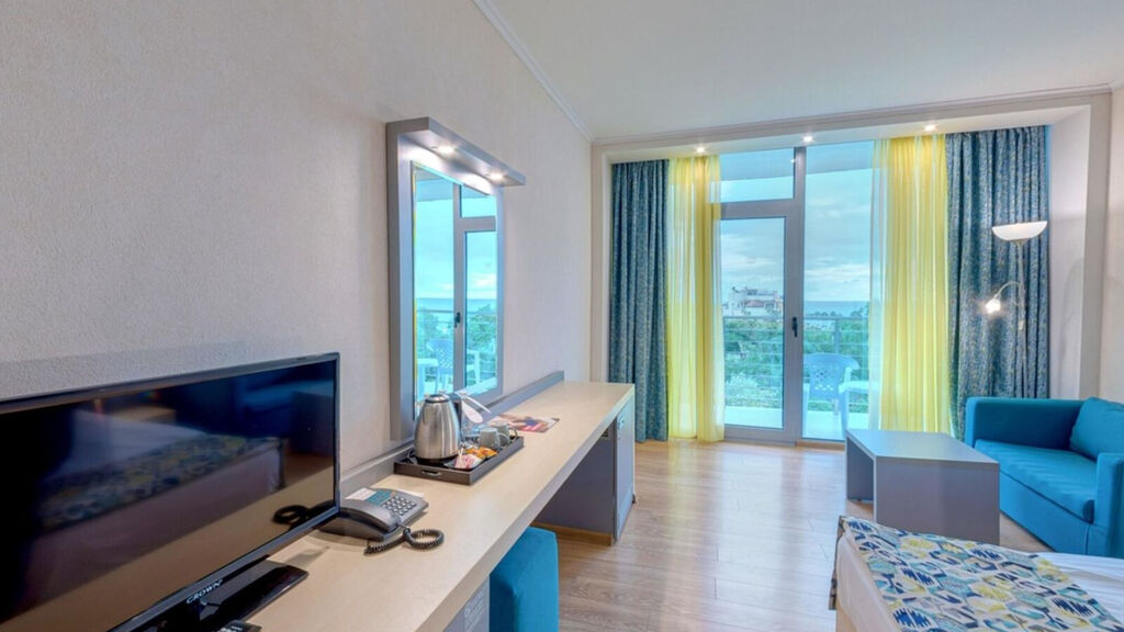 Marina Palace Affiliated By Melia