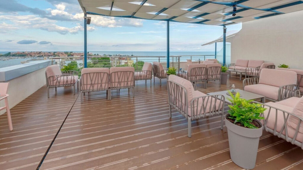 Marina Palace Affiliated By Melia