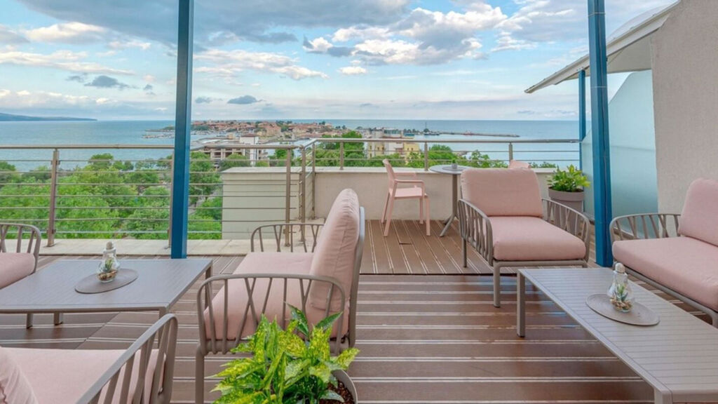 Marina Palace Affiliated By Melia