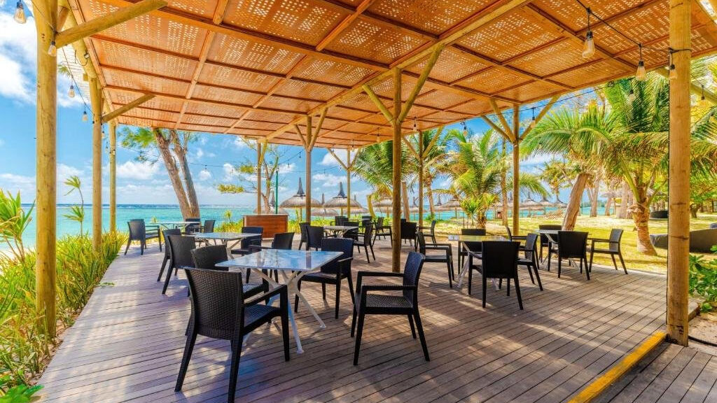 Crystals Beach Resort Belle Mare