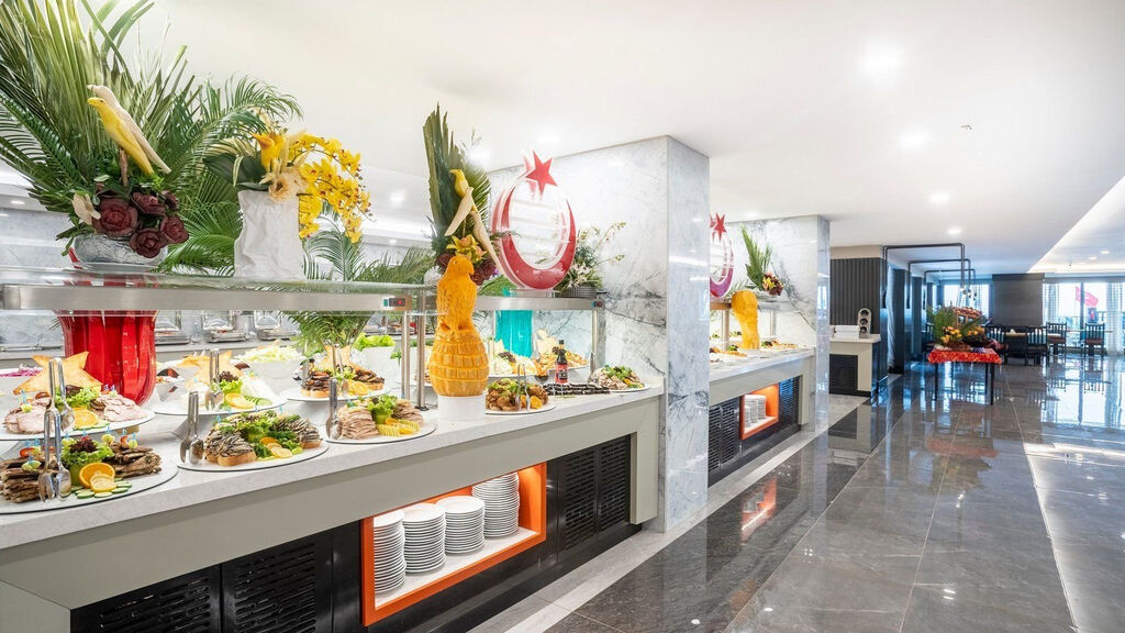 Master Family Club Side