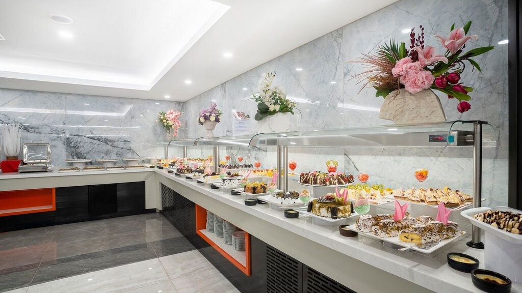 Master Family Club Side