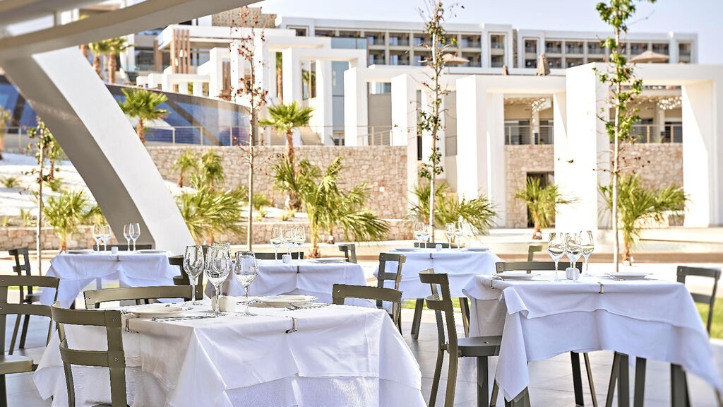 Mayia Exclusive Resort & Spa