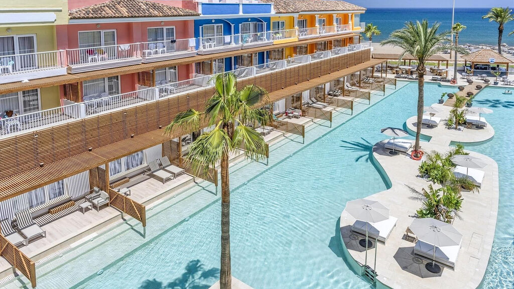 Mediterraneo Bay