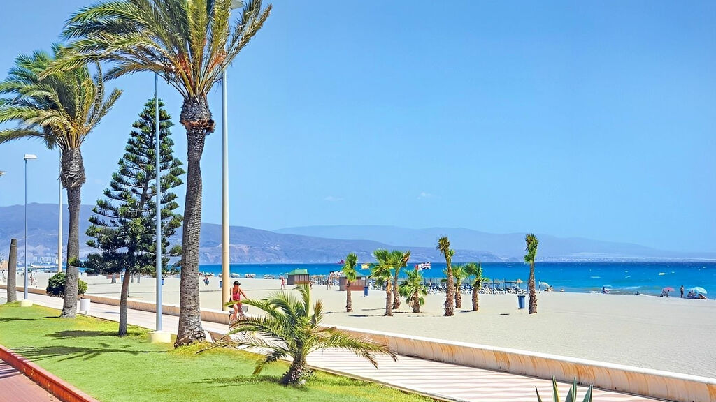 Mediterraneo Bay