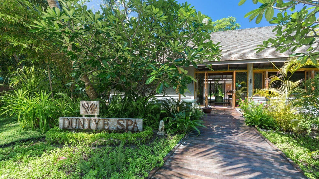 Meeru Island Resort & Spa