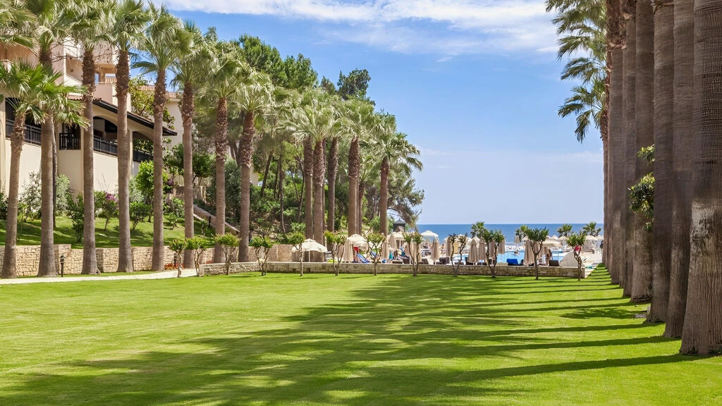 Melas Holiday Village