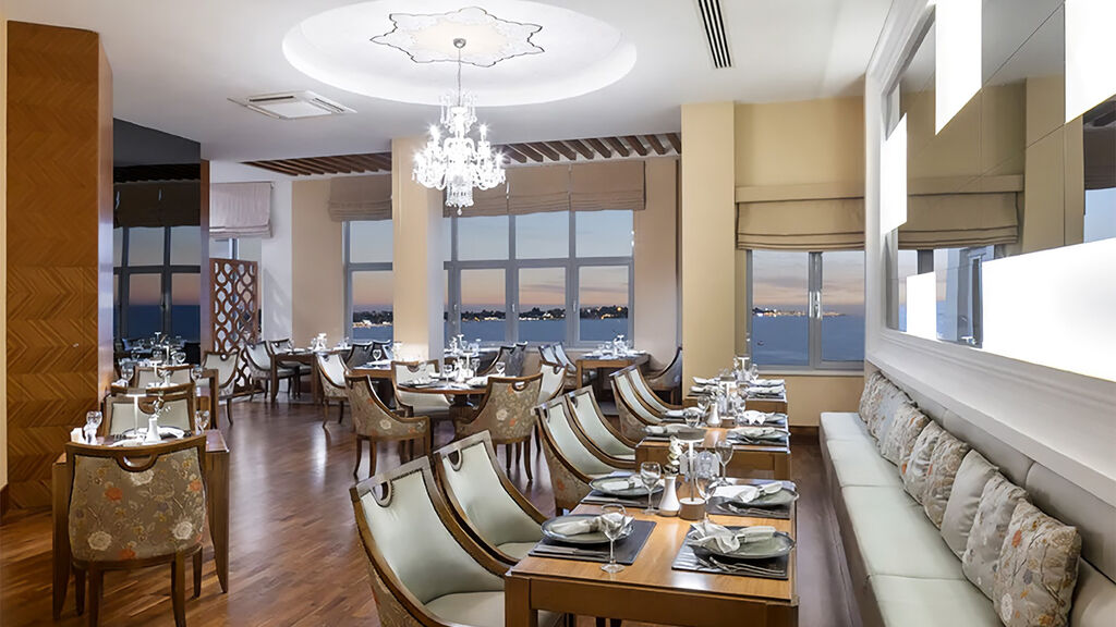 Melas Holiday Village