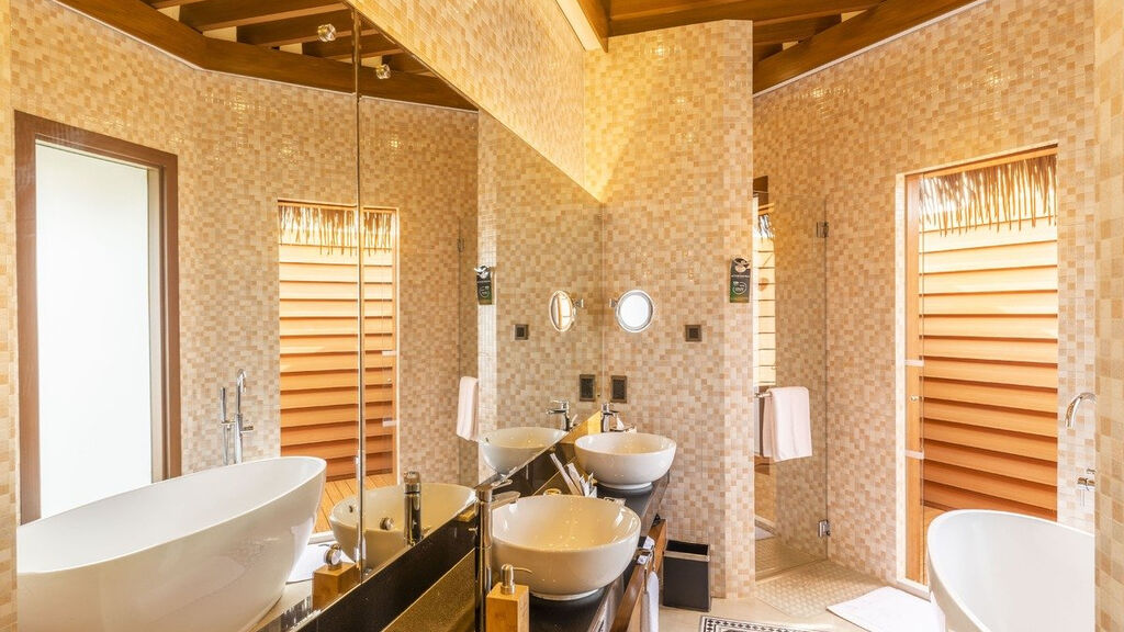 Mercure Maldives Kooddoo