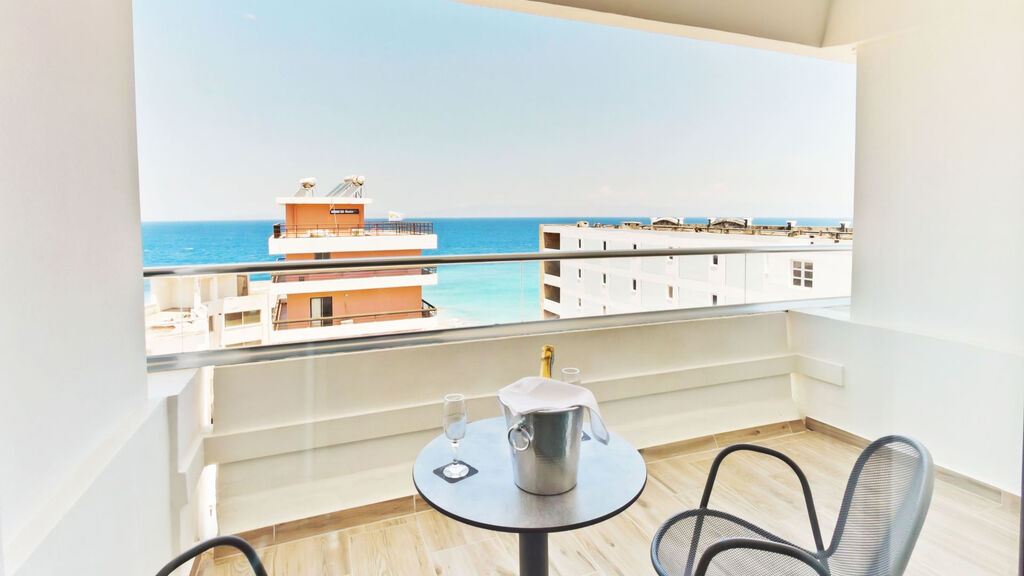 Mercure Rhodes Alexia