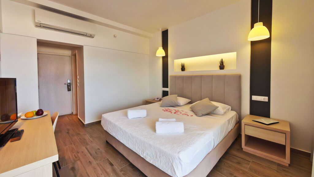 Mercure Rhodes Alexia