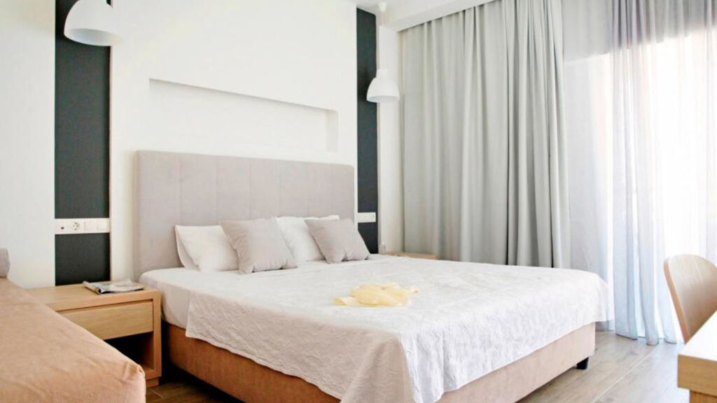 Mercure Rhodes Alexia