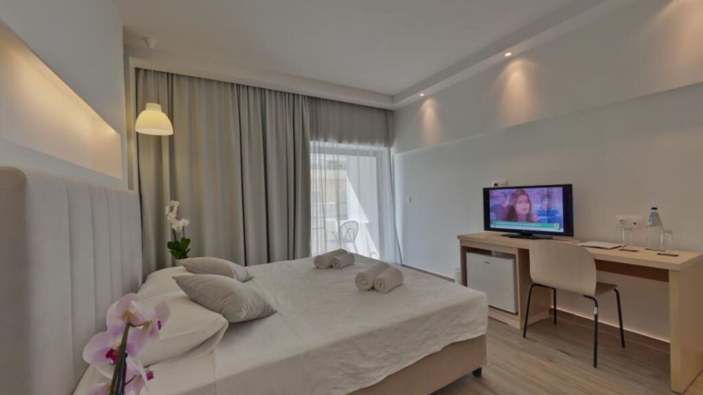 Mercure Rhodes Alexia