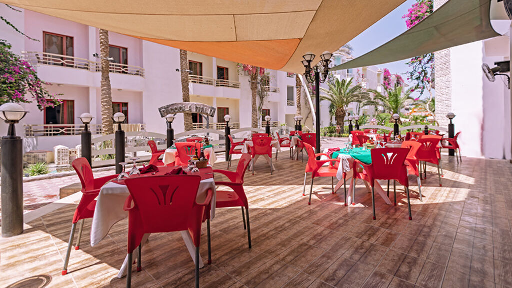 Minamark Beach Resort
