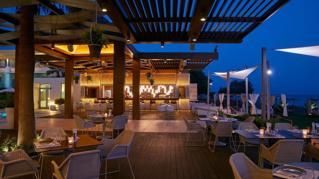 Minoa Palace Resort & Spa