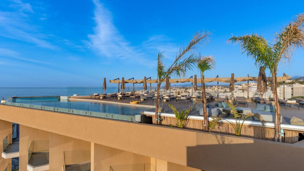 Minos Ambassador Suite Hotel & Spa