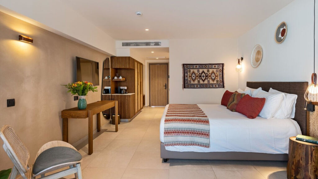Minos Ambassador Suite Hotel & Spa